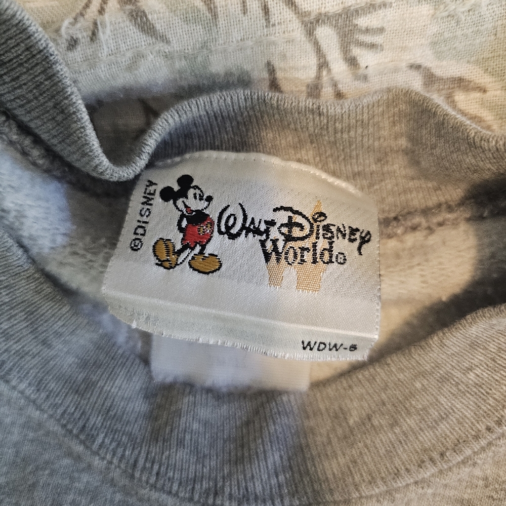 Vintage Women's Minnie Mouse Sweatshirt sz XSmall - Picture 2 of 4
